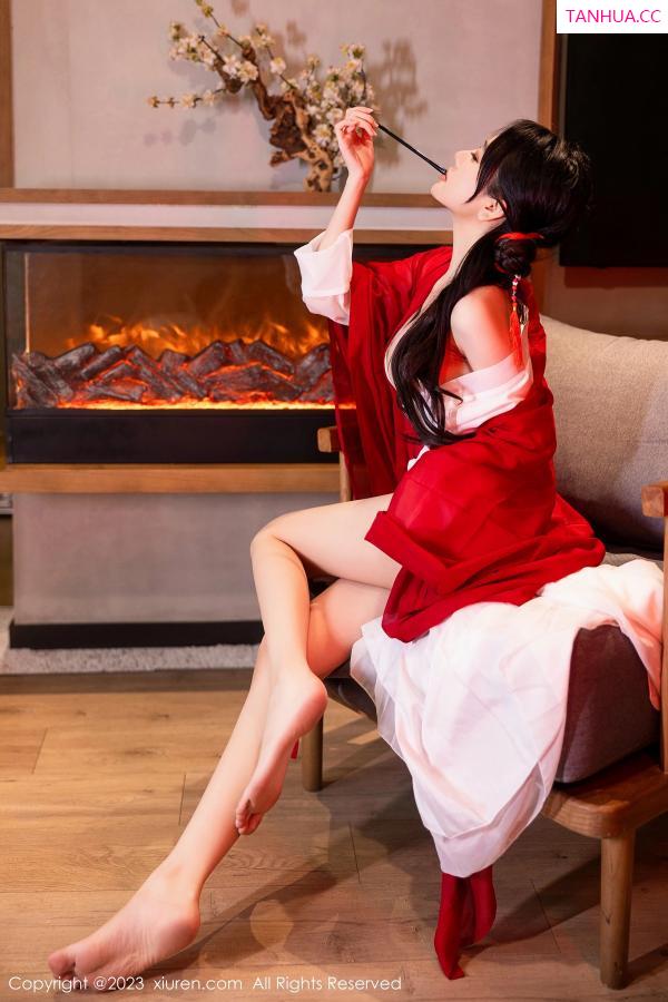   [XiuRen]高清写真图 2023.08.04 No.7192 幼幼 古装美腿第47张图片